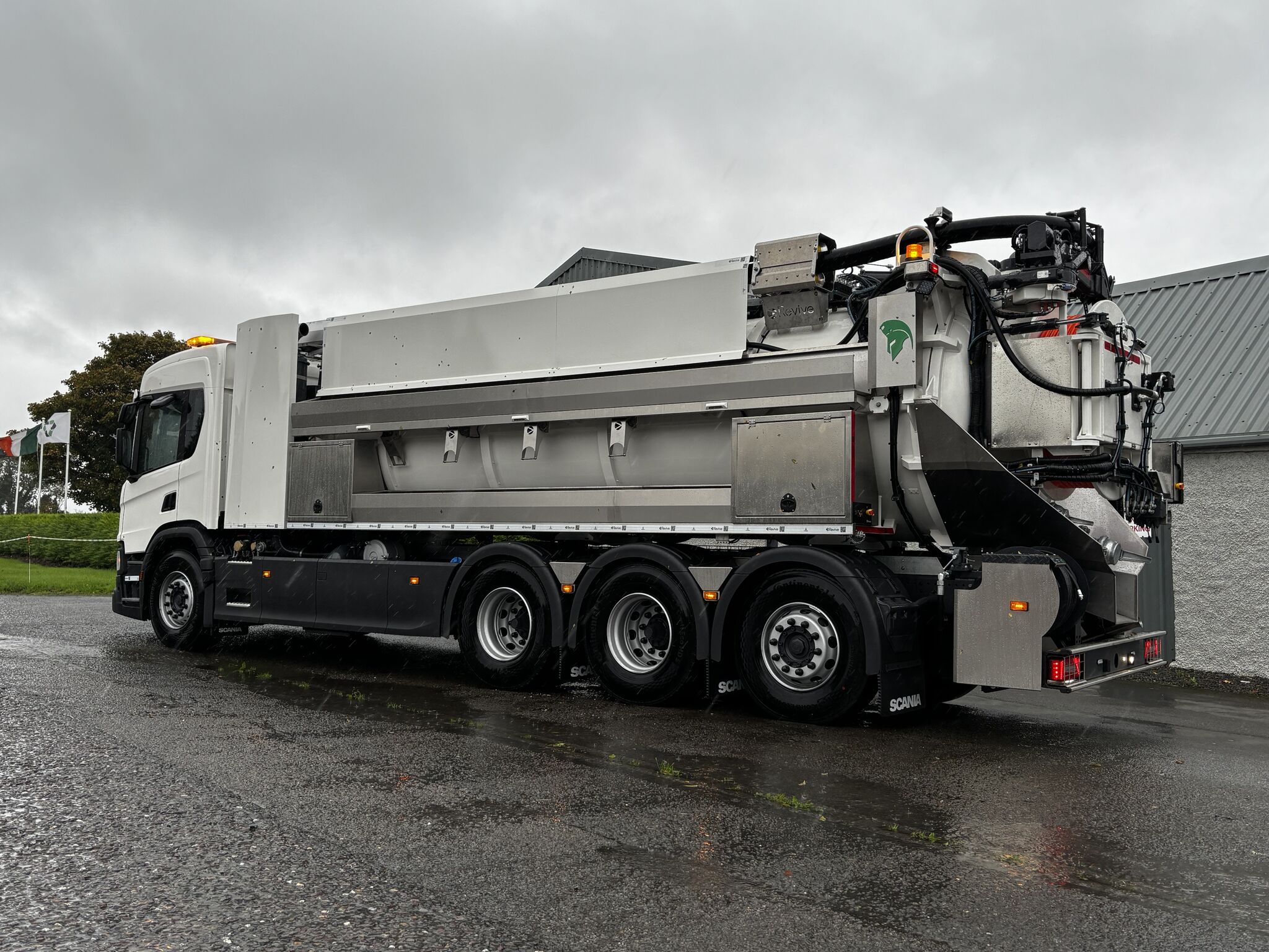Another Revive Super Warrior Joins the UK Fleet 🇬🇧🚛