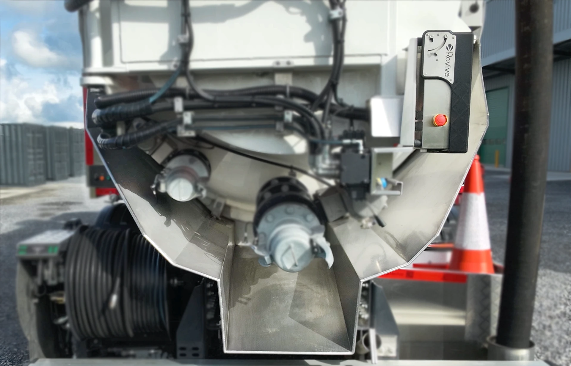 304 stainless steel slops tray on Revive Super Warrior 16-4